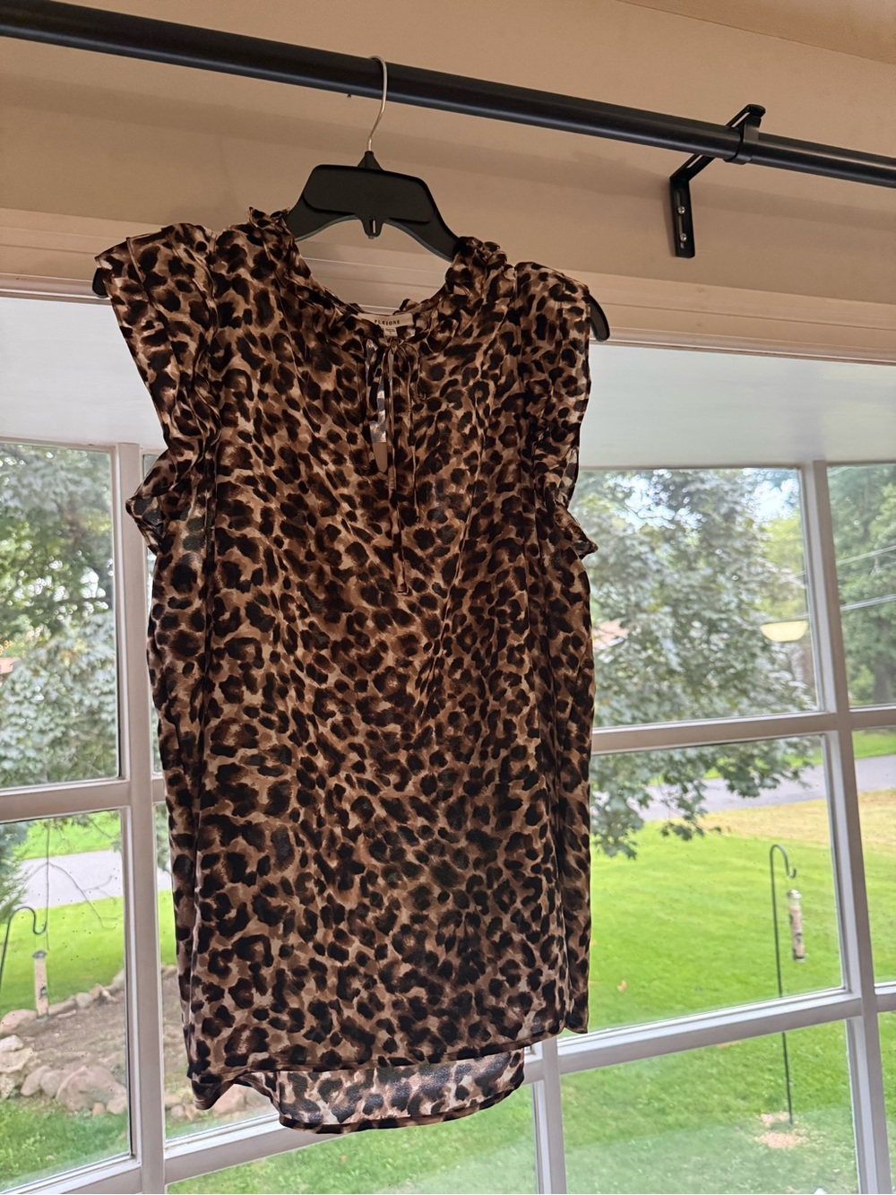 Pleione Leopard Print Tie-Neck Cap Sleeve Blouse - Brown/Black